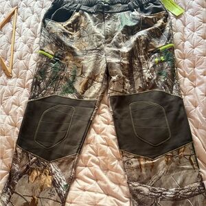 Under Armour Dark Brown Scent Control Pants